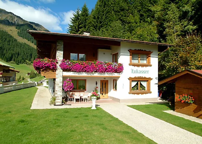Gaestehaus Lukasser