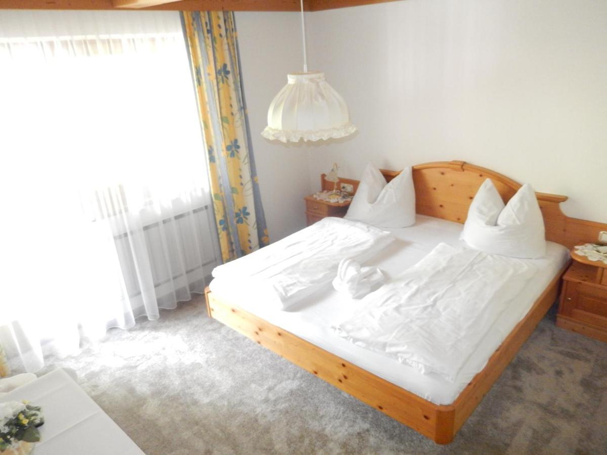 Bed & Breakfast Gaestehaus Lukasser *