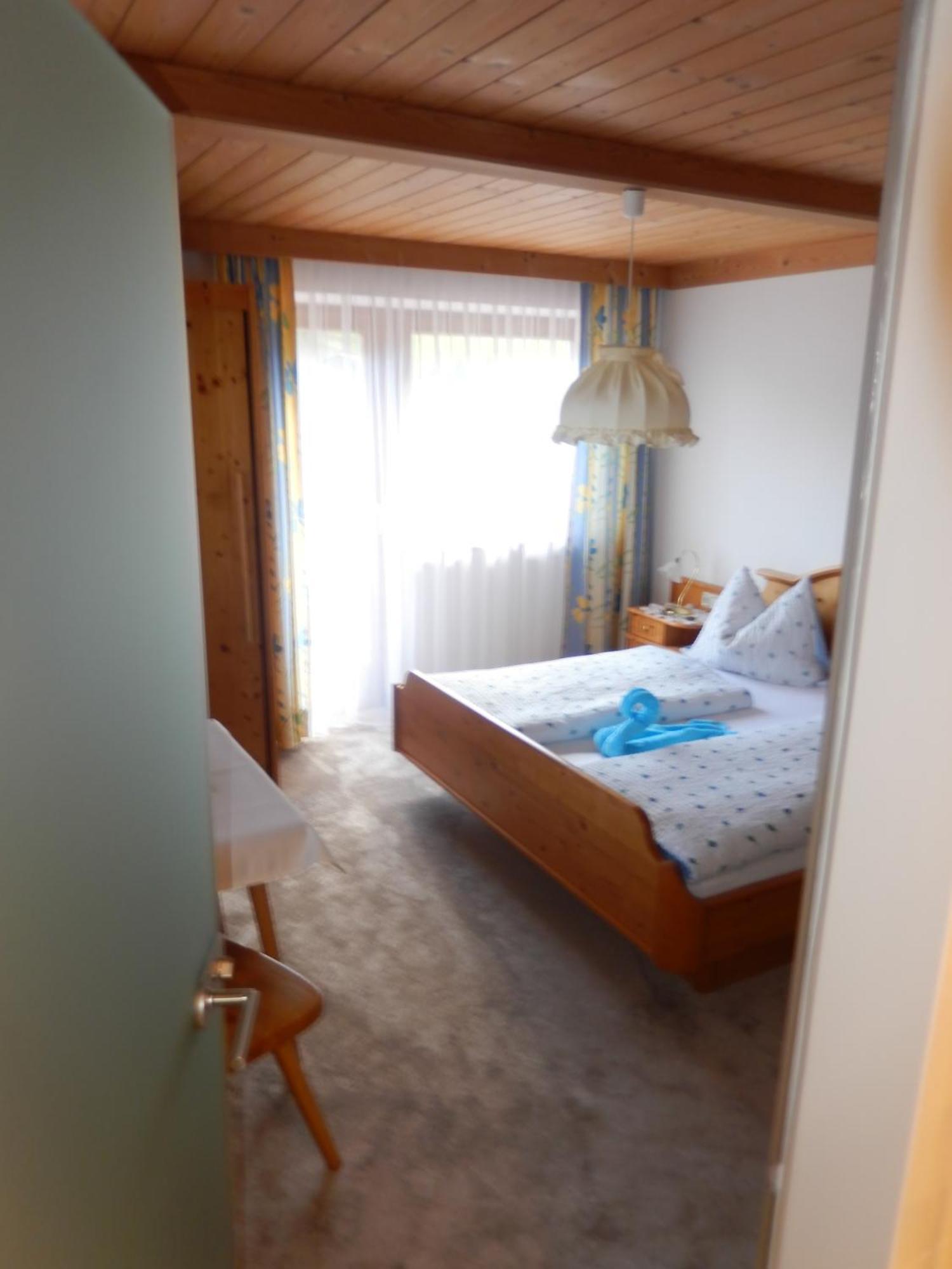 Gaestehaus Lukasser Bed & Breakfast *